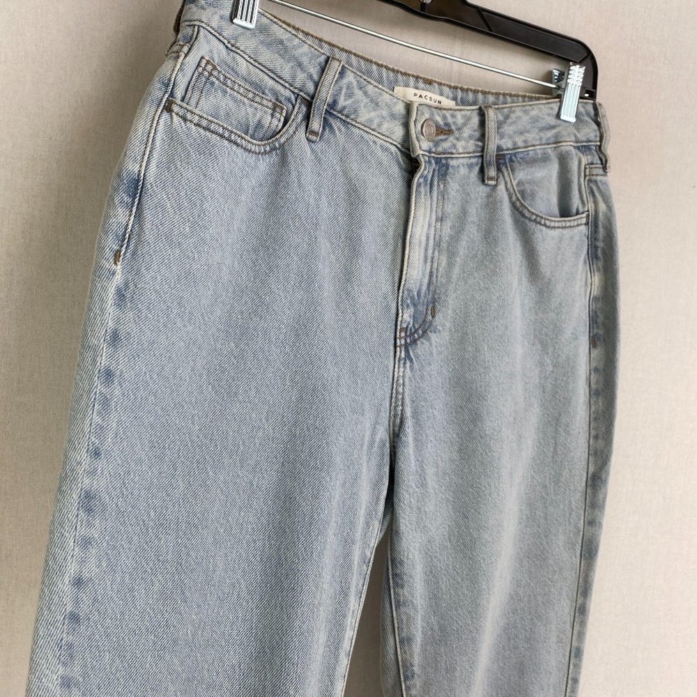 PacSun Light Wash Blue High-Rise Jeans - Picture 6 of 10